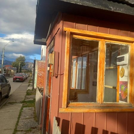Isaac House Hotel Puerto Natales Exterior photo